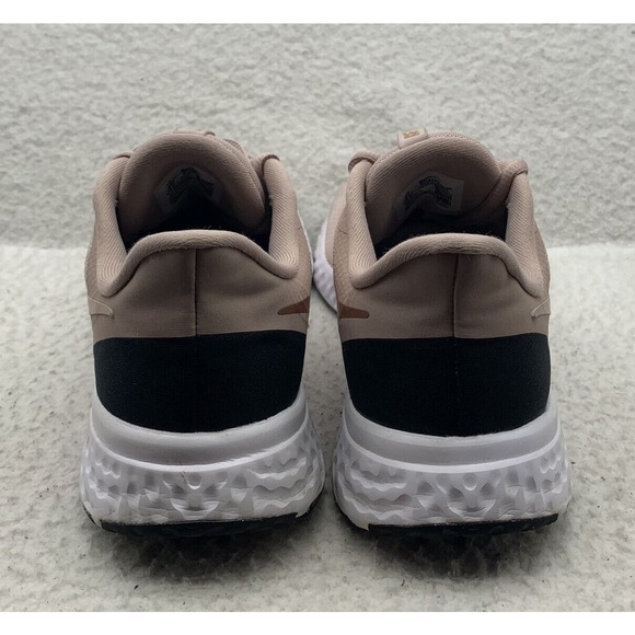 Nike Revolution 5 Running Shoes Womens Size 10 Rose Gold Athletic BQ3207-600‎ - Picture 5 of 12